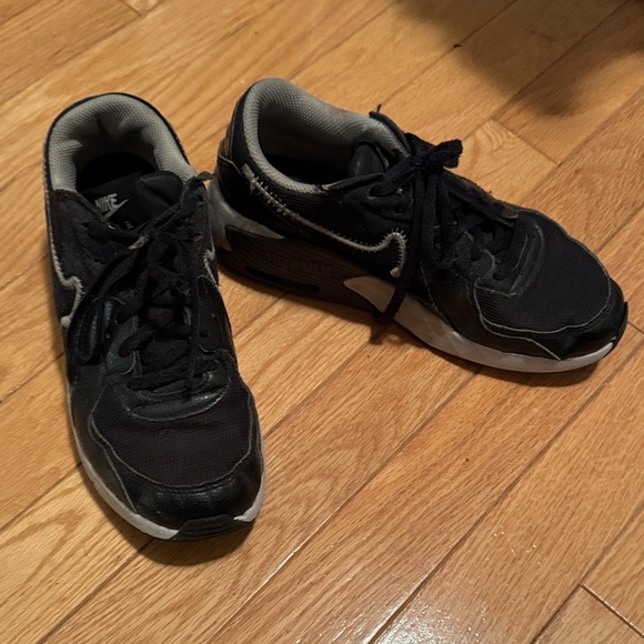 Nike Kids' Grade School Air Max Excee II Shoes - Picture 2 of 7